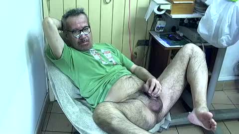 bobsne online show from May 17, 8:49 pm