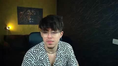 BodhiHayes online show from March 8, 5:44 am