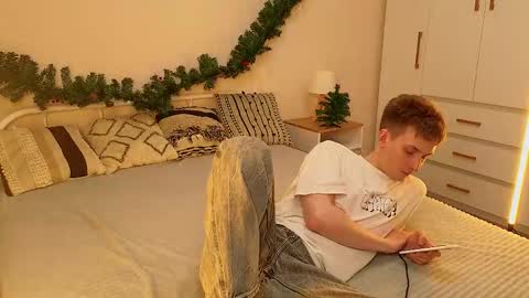 GARYALEXPVT IS OPEN online show from December 2, 2:09 pm