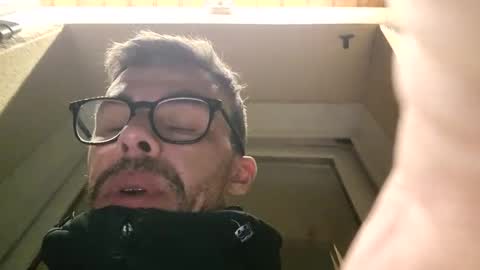 Snapshot of bomale89 chatting on February 9, 10:43 pm bomale89 online show from February 9, 10:43 pm