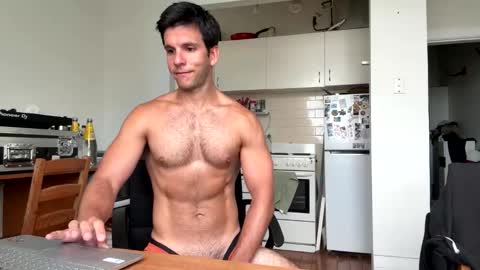 Snapshot of bondi333 chatting on January 8, 10:37 pm Bondi online show from January 8, 10:37 pm