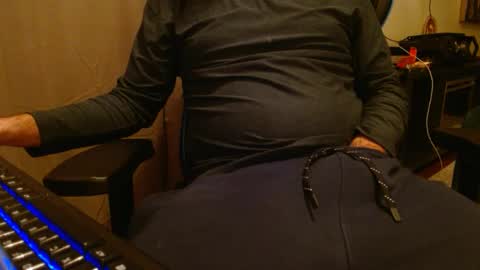 bonerdonor0069 online show from December 8, 1:35 am