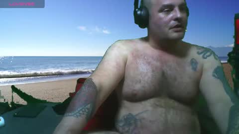 Snapshot of bongolian chatting on January 25, 9:46 pm SkullBone online show from January 25, 9:46 pm