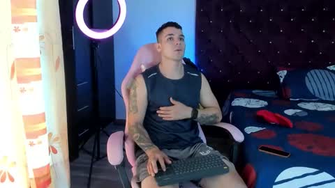 booyhott_ online show from November 28, 7:27 pm