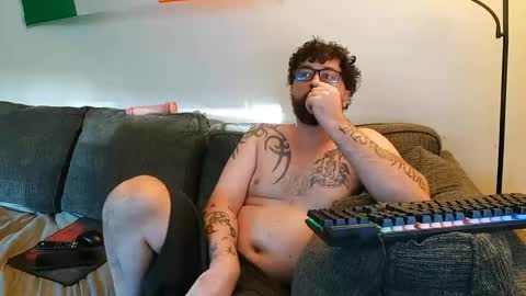 Snapshot of boredandirish21 chatting on September 30, 8:45 pm boredandirish21 online show from September 30, 8:45 pm