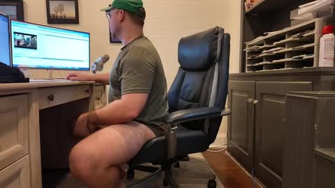 Snapshot of boredhorndog chatting on September 10, 6:39 pm Boredhorndog online show from September 10, 6:39 pm