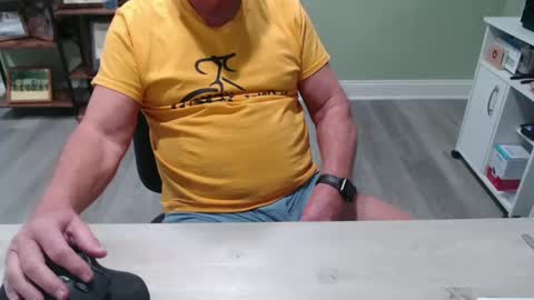 borntobebad2 online show from December 31, 6:46 pm