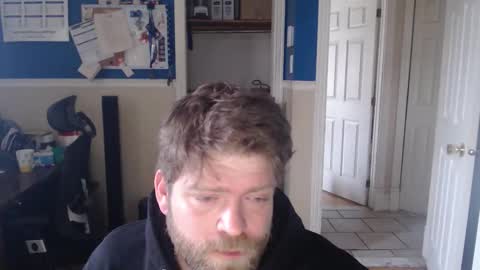 bouch1986 online show from May 6, 8:42 pm