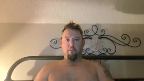 bowtieguy84 online show from October 17, 11:14 am