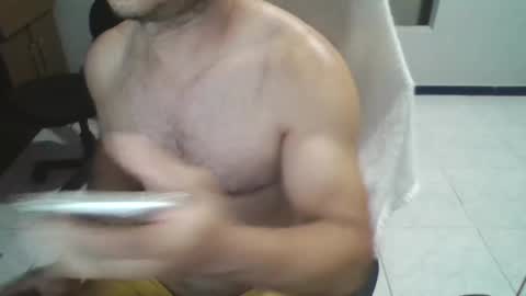 Snapshot of boy_fitbrutal chatting on February 11, 10:18 pm boy_fitbrutal online show from February 11, 10:18 pm