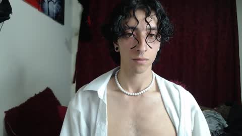 Boy Astro online show from October 15, 11:34 pm