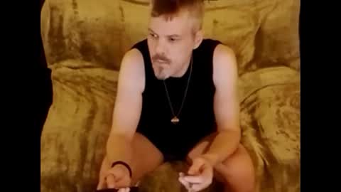 Snapshot of boyblond36 chatting on December 25, 11:20 pm Slutty Stud online show from December 25, 11:20 pm