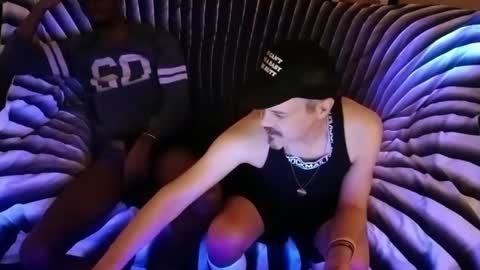 Snapshot of boyblond36 chatting on January 16, 4:07 am Slutty Stud online show from January 16, 4:07 am