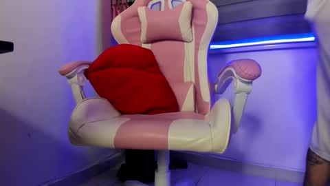 boyhornysex55 online show from September 24, 3:28 am