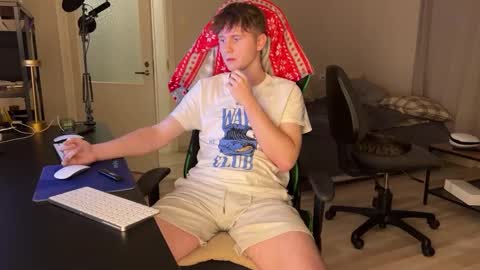 Eddie online show from January 4, 11:27 pm