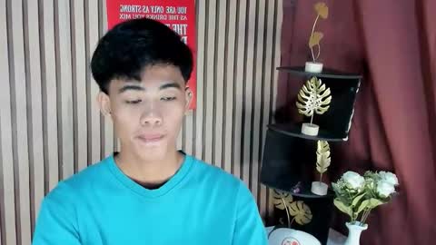 Snapshot of boynextdoor4ux chatting on September 15, 5:36 pm HI IM JAMES DONT FORGET GIVE ME THUMBS UP AND JOIN TO MY FANCLUB online show from September 15, 5:36 pm