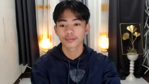 Snapshot of boynextdoor4ux chatting on January 5, 2:19 pm HI IM JAMES DONT FORGET GIVE ME THUMBS UP AND JOIN TO MY FANCLUB online show from January 5, 2:19 pm