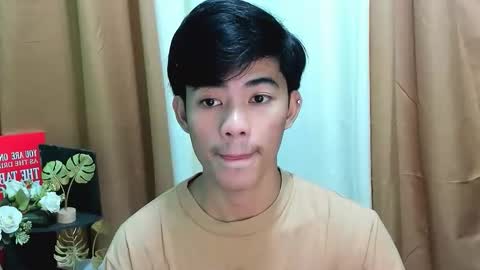 HI IM JAMES DONT FORGET GIVE ME THUMBS UP AND JOIN TO MY FANCLUB online show from November 10, 7:52 pm