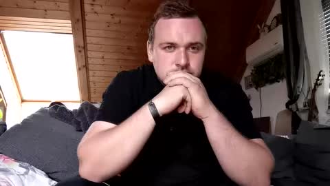 . online show from May 4, 5:58 pm