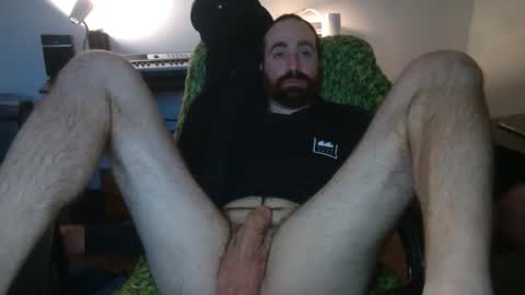 Snapshot of bpd_osdfy chatting on January 7, 1:17 am BigDEnergy online show from January 7, 1:17 am
