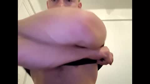 braazzaaxxxbaby online show from November 16, 4:03 am