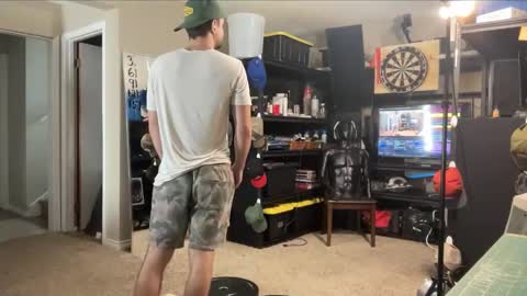 Snapshot of brad_bounce chatting on September 24, 6:39 pm Brad Ballsy online show from September 24, 6:39 pm