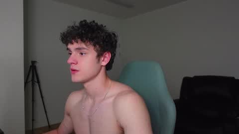 BRAD HOLLOWAY online show from March 29, 5:02 pm