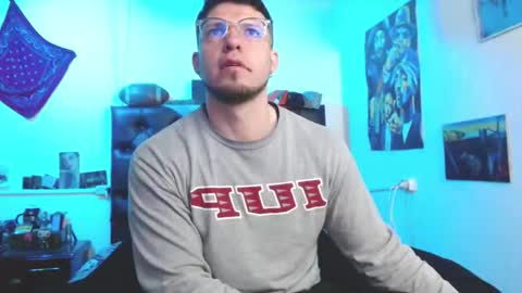 brad hot boy online show from September 16, 3:46 pm