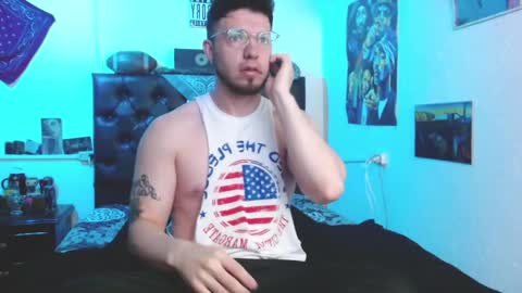 brad hot boy online show from January 6, 3:40 pm