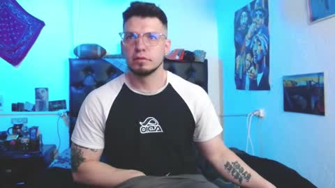 brad hot boy online show from October 21, 3:48 pm