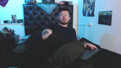 brad hot boy online show from March 12, 4:13 pm