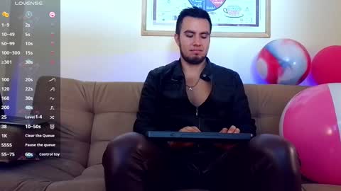Bradley Colton Independ Model online show from January 23, 1:35 pm