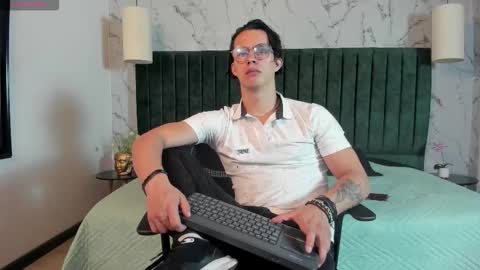 brandon_starkk online show from March 8, 11:47 am