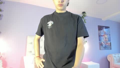 Snapshot of brann_tadzio chatting on January 25, 12:47 pm online show from January 25, 12:47 pm
