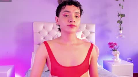 Snapshot of brann_tadzio chatting on December 17, 1:38 pm online show from December 17, 1:38 pm