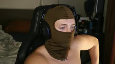 brentonverde online show from November 11, 12:15 am