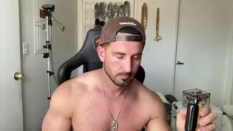 Brett Mycles online show from July 12, 7:27 pm