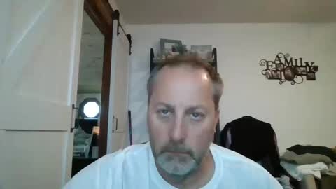 hey online show from October 11, 7:51 pm