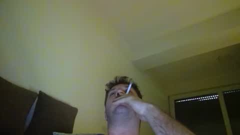 brii0000 online show from April 29, 9:03 am