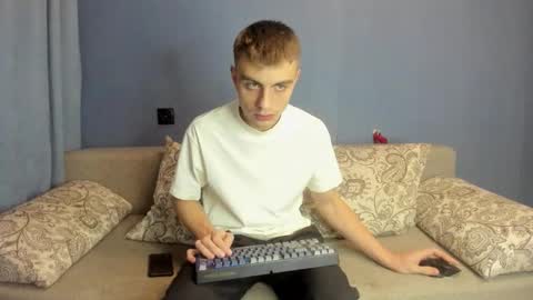 Snapshot of bristlebback chatting on September 18, 6:10 pm bristlebback online show from September 18, 6:10 pm