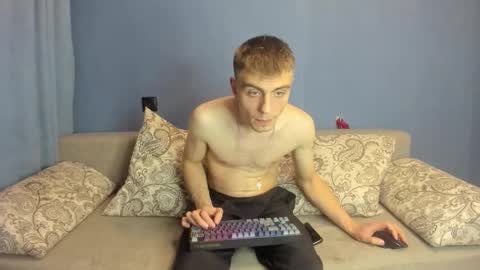 Snapshot of bristlebback chatting on September 17, 5:03 pm bristlebback online show from September 17, 5:03 pm