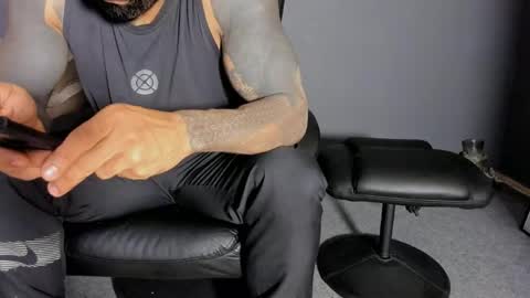 brockhurn_ online show from April 15, 11:59 pm