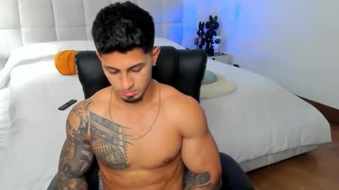 brody_dallas1 online show from November 27, 2:48 am