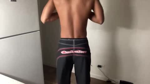 Broke Hung College Guy online show from February 8, 9:04 am