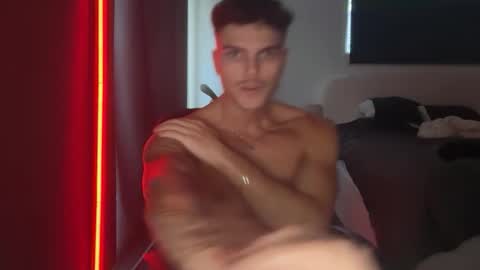 BrooklynTay online show from February 2, 7:51 am