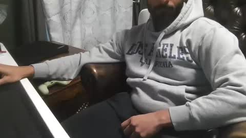 brownbd32 online show from January 21, 11:13 pm