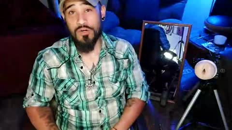 brownboyt online show from June 4, 2:17 am