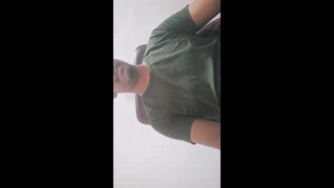 brownguy2505 online show from December 5, 6:42 am