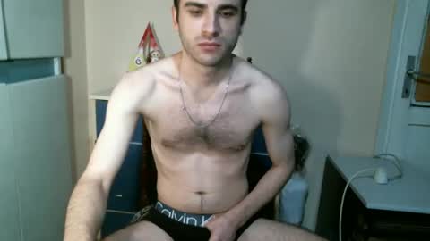 Snapshot of brownhaiir chatting on December 26, 1:07 am brownhaiir online show from December 26, 1:07 am