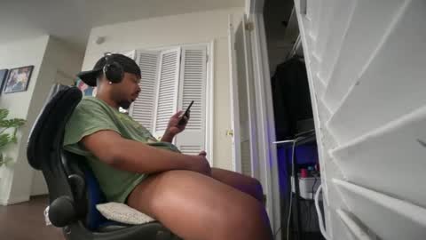 Brownskinshortyy online show from March 24, 3:39 pm